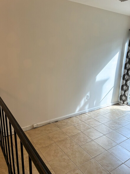 Building Photo - 1458 Harwick Ct