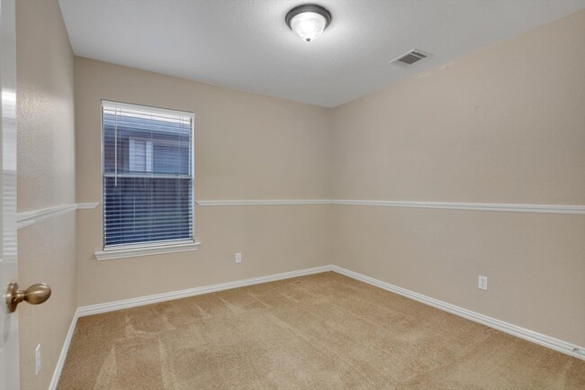Building Photo - 14307 Andrews Ridge Ln