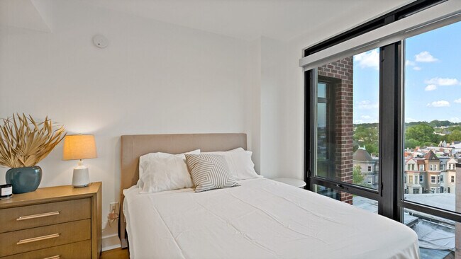 Building Photo - 1852 7th St NW