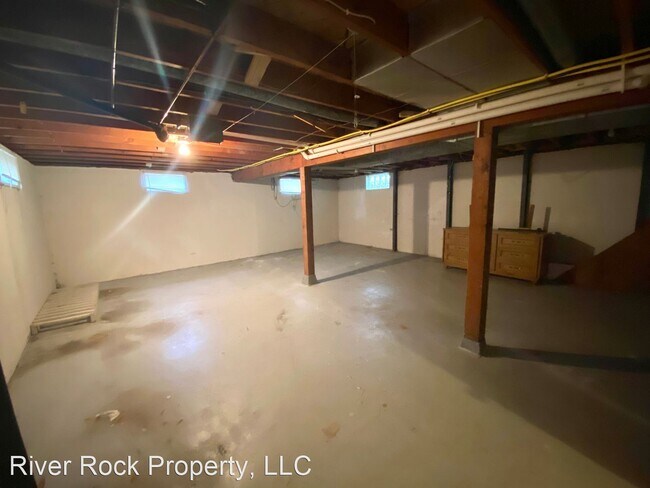 Building Photo - 2 br, 1 bath House - 1805 4th St S North Unit