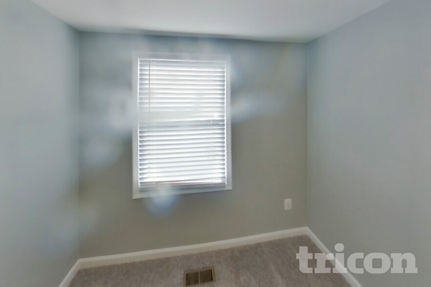 Building Photo - 808 Ruxshire Dr