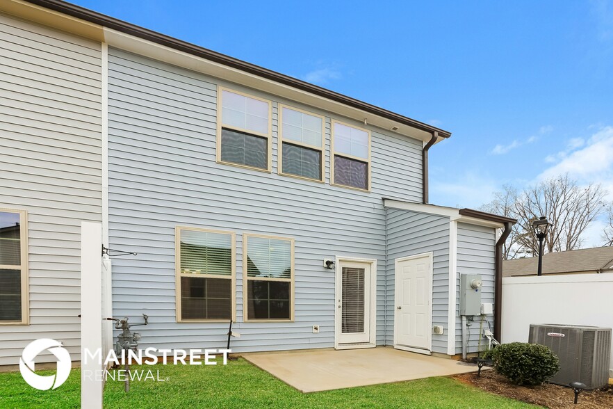 Building Photo - 5 N Grey Abbey Dr