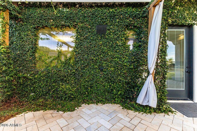 Building Photo - 5348 W Encanto Verde