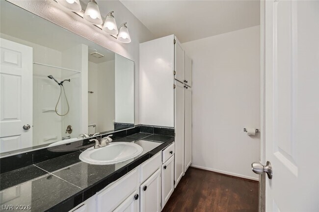 Building Photo - 76 N 27th St