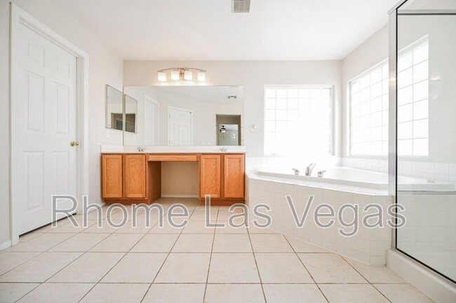 Building Photo - 4599 Deer Forest Ave