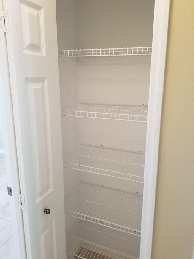 Building Photo - 2321 SW 19th St