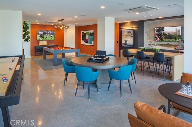 Building Photo - 6235 Topanga Canyon Blvd