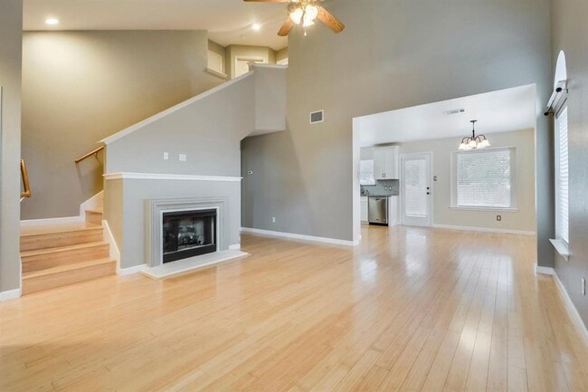 Building Photo - 3408 Flowstone Ln