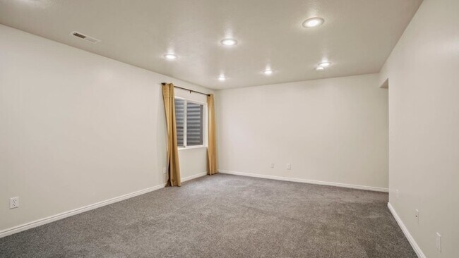 Building Photo - 10828 Wynview Ln