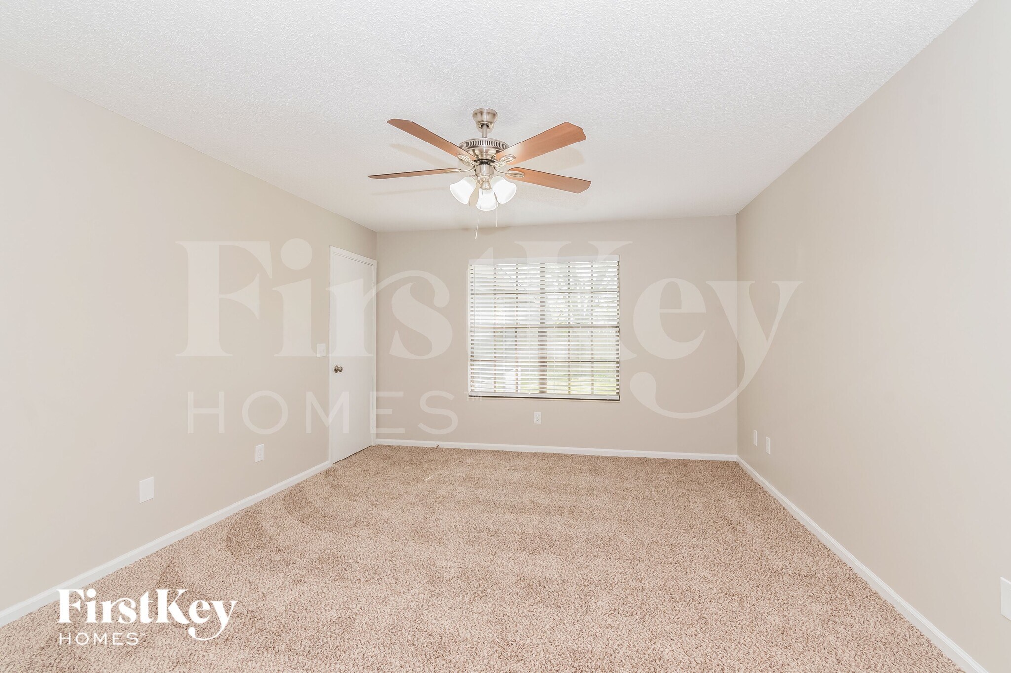 Building Photo - 1383 Mayberry Ln