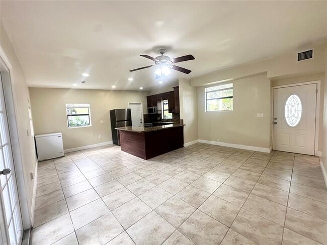 Building Photo - 260 NW 106th St