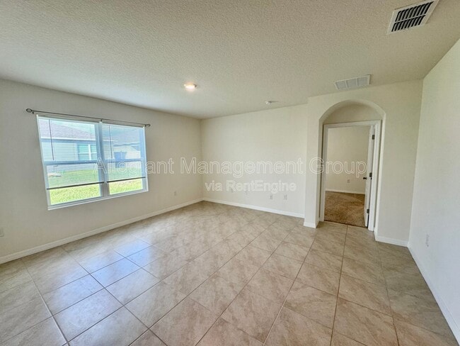 Building Photo - 5371 Pine Lilly Dr