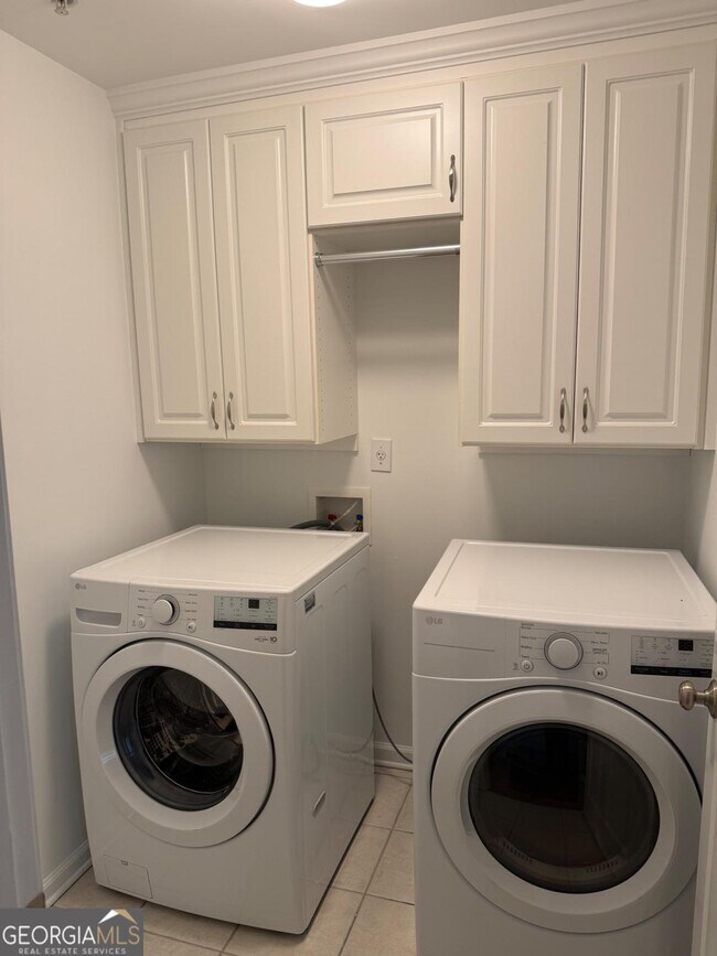 Building Photo - 4703 Legacy Cove Ln