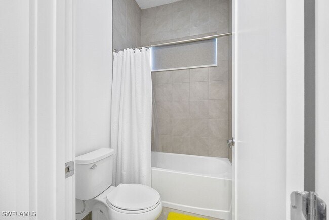 Building Photo - 5293 Marano Dr