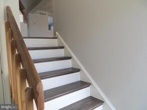 Building Photo - 3606 N Carriage Ct