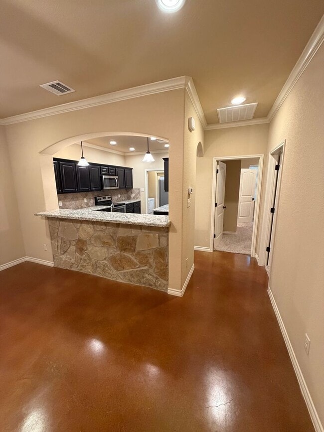 Building Photo - 3 Bedroom 3 Bath Barraks Townhome