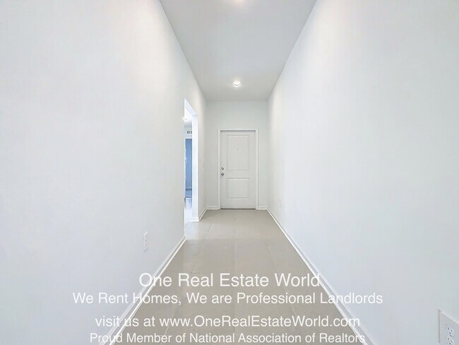 Building Photo - 5151 Bridgehaven Rd