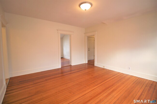 Building Photo - 19 Nesbit Ave