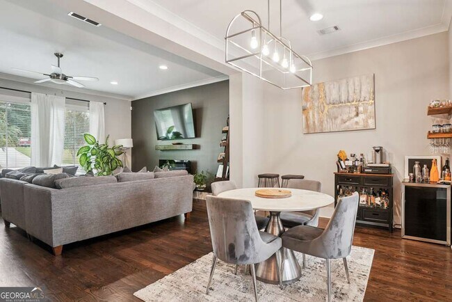 Building Photo - 144 1st Ave NW