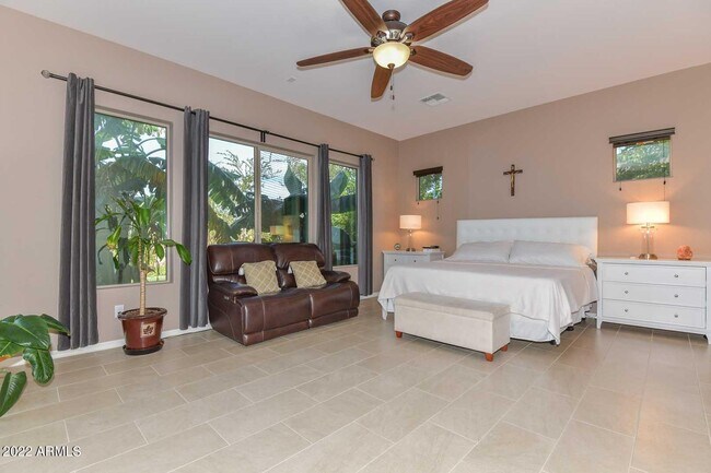 Building Photo - 19210 W Denton St