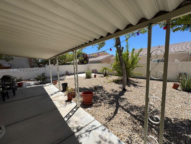 Building Photo - 4615 Split Rock Dr