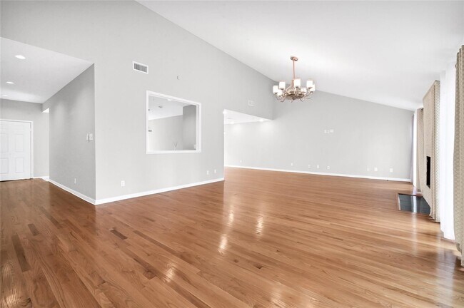 Building Photo - 2239 Kinbrook Dr