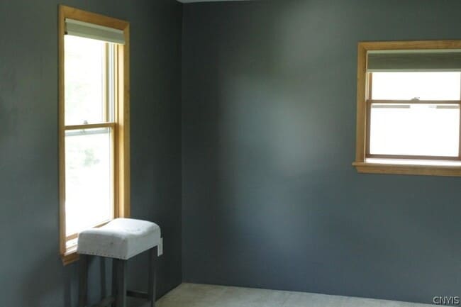Building Photo - 375 Pawling St