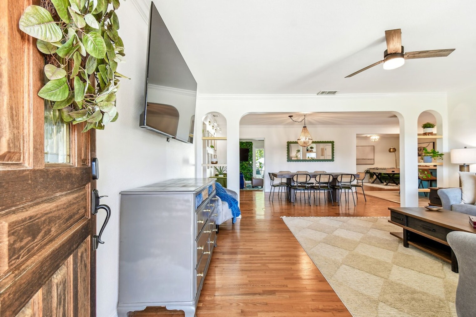 Building Photo - 1107 W Braddock St