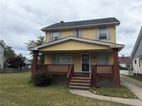 Building Photo - 13504 Rexwood Ave