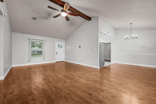 Building Photo - 202 Brittany Ln
