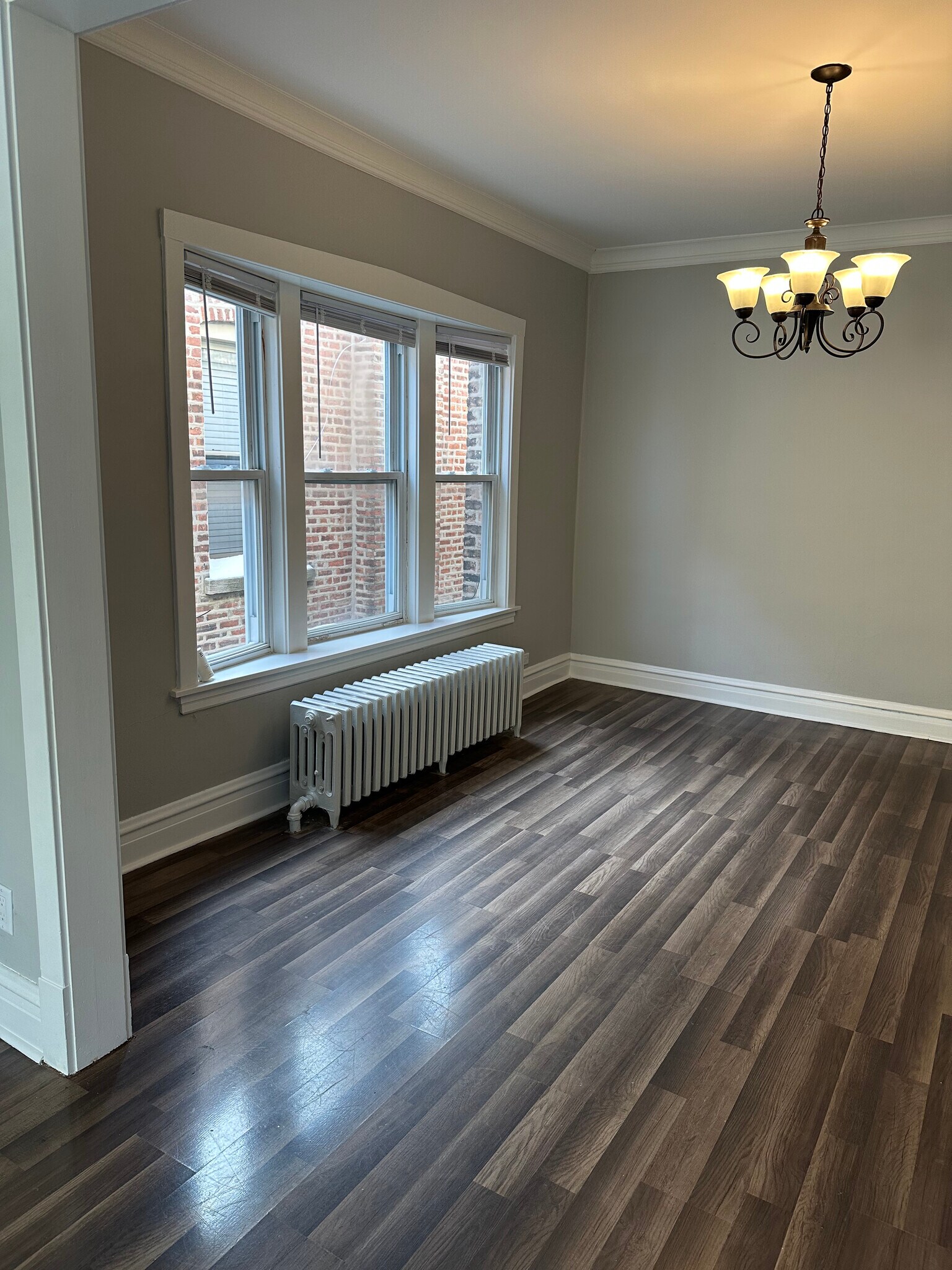 Building Photo - 2536 N Austin Ave