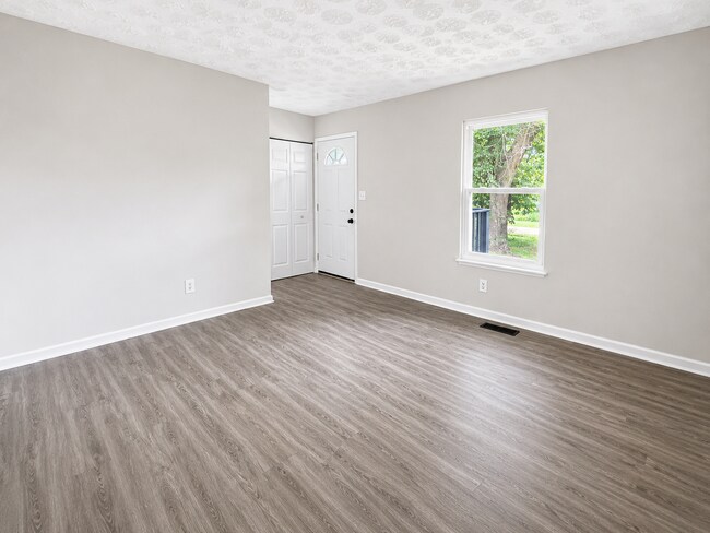 Building Photo - 3004 Weirton Dr