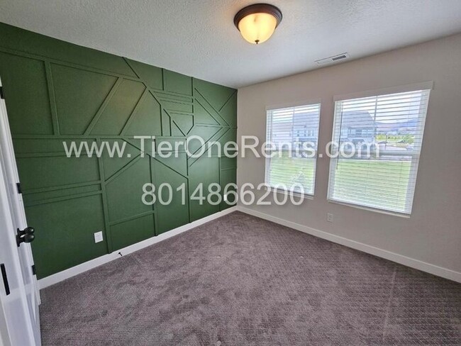 Building Photo - This property offers a NO DEPOSIT option a...