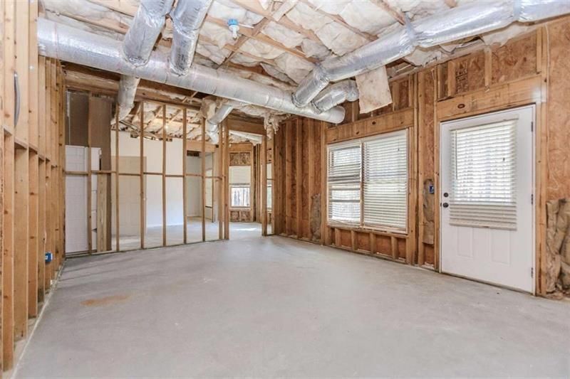 Building Photo - 4234 Quail Creek Dr