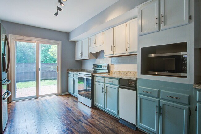 Building Photo - 1506 Ventura Pl