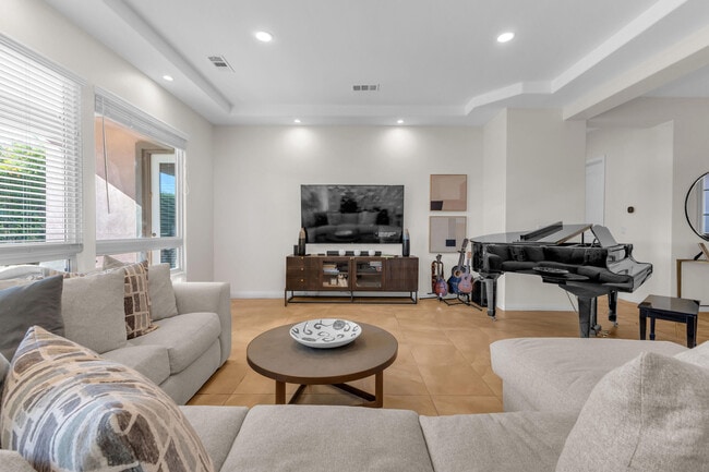 Building Photo - 81715 Charismatic Way