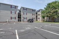 Building Photo - LOVELY 2 BR, 2 FULL BATH CONDO 1 BLOCK FROM THE CHESAPEAKE BAY!!