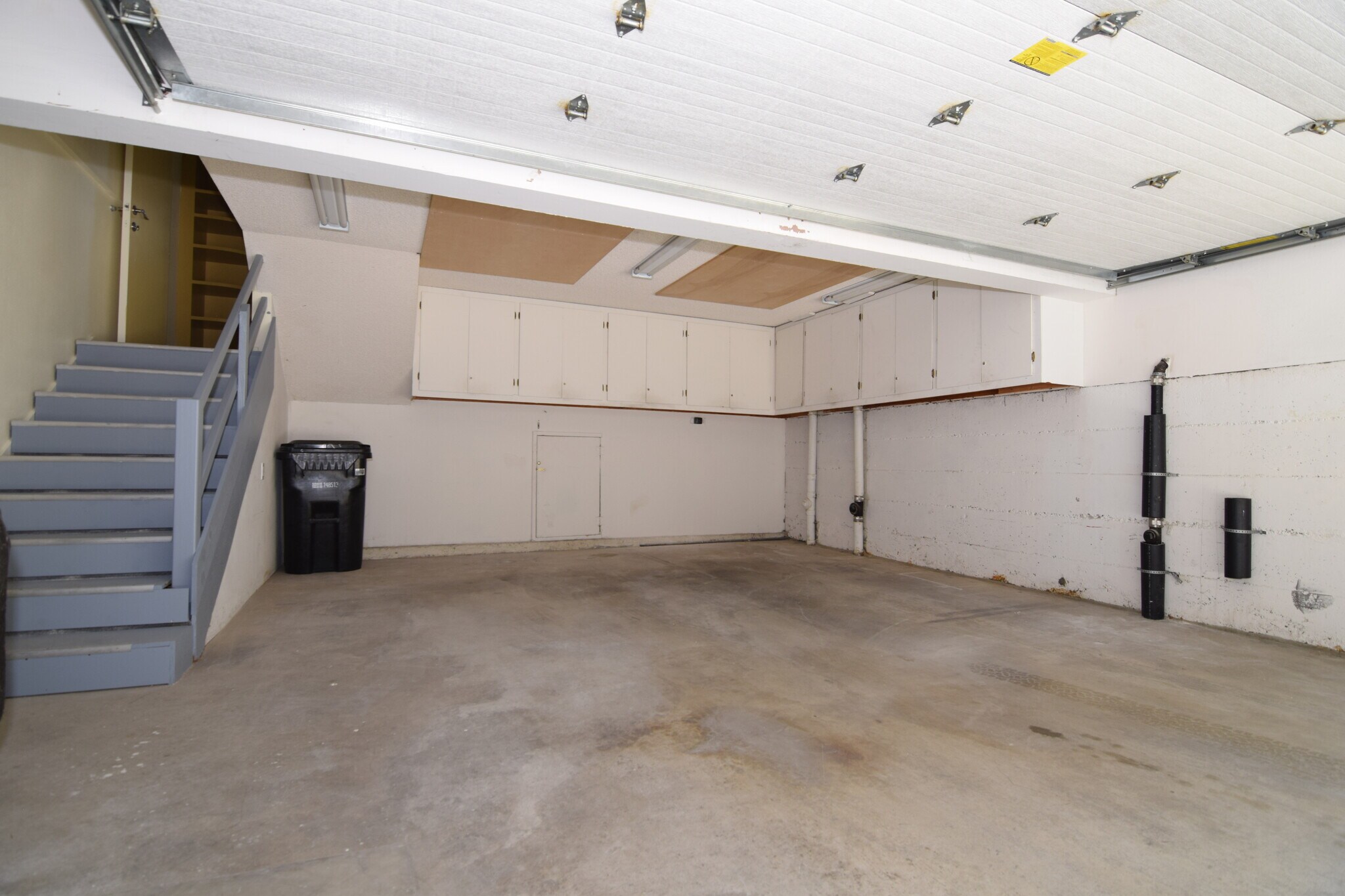 Building Photo - 13340 Maxella Ave