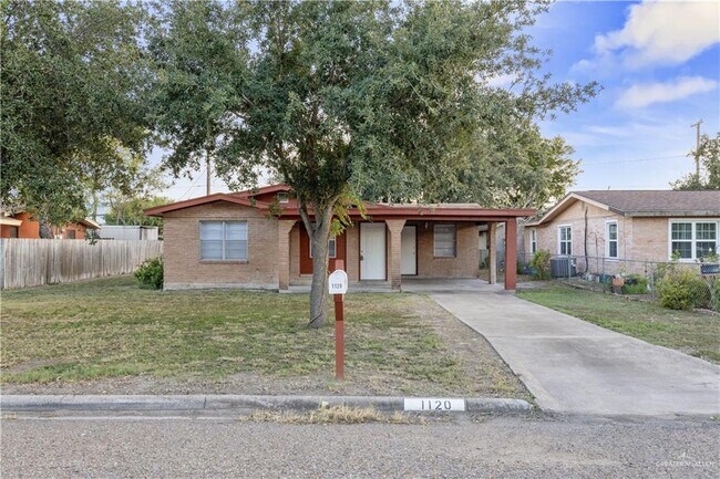 Primary Photo - 22 Vista Hermosa St