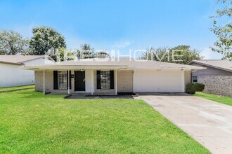 Building Photo - 2832 Lago Vista Loop
