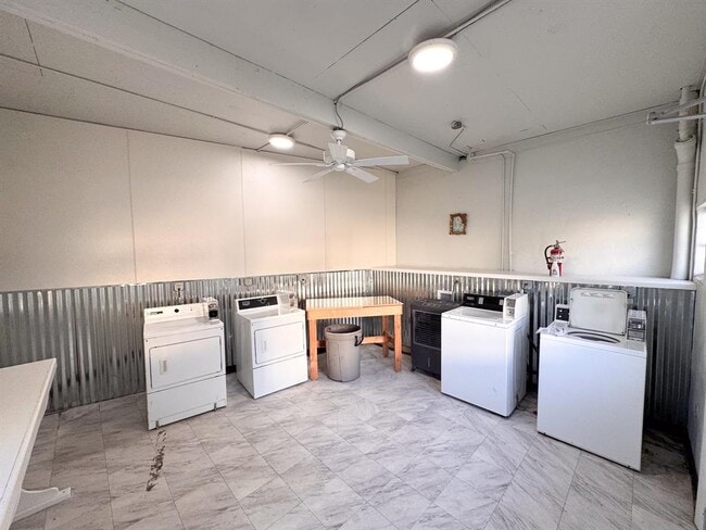 Building Photo - 1050 FM970