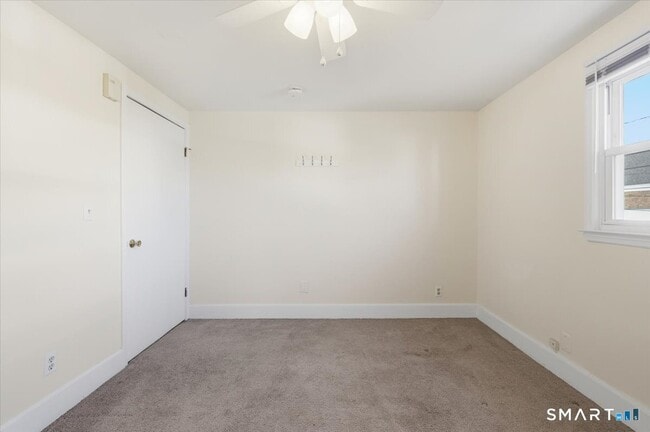 Building Photo - 194 Cherry St