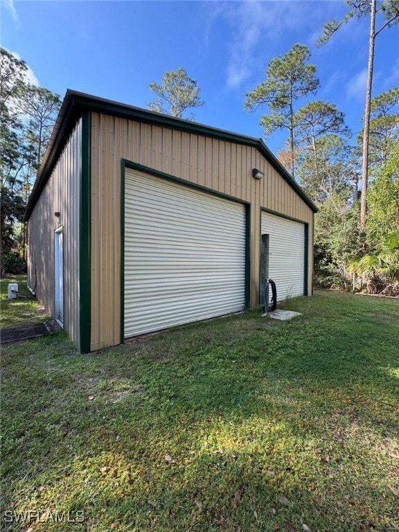 Building Photo - 220 18th Ave NW