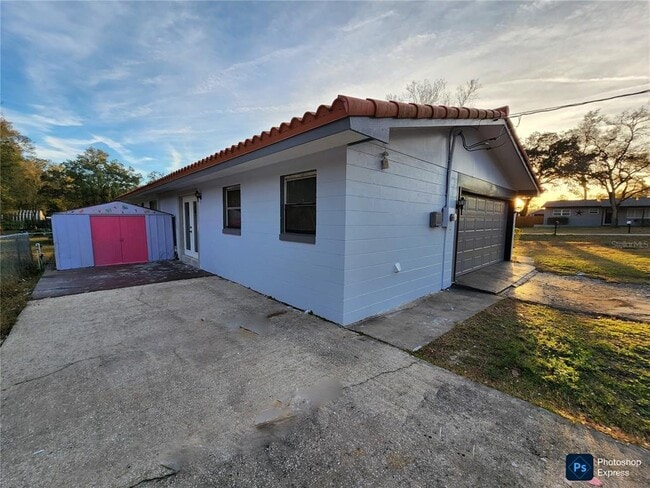 Building Photo - 3409 NE 22nd Ct