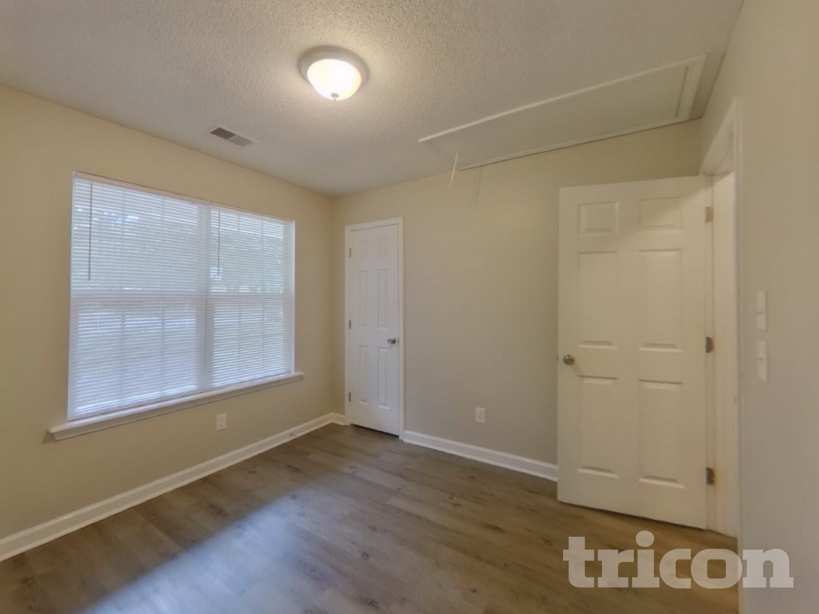 Building Photo - 500 Rockhaven Dr