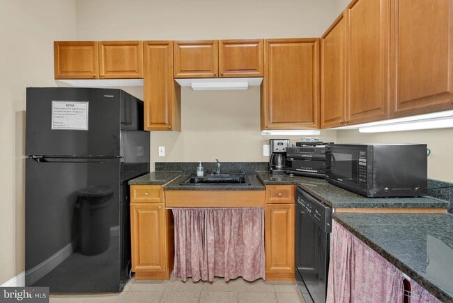 Building Photo - 4551 Strutfield Ln