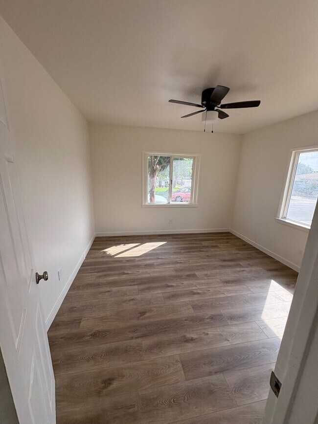 Building Photo - La Habra Duplex