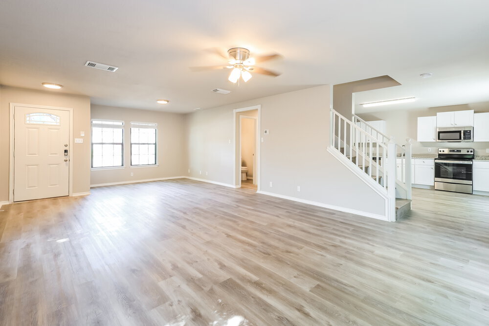 Building Photo - 9230 Bowen Dr