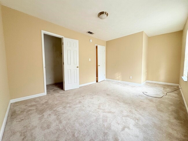 Building Photo - 1936 Portland Ave