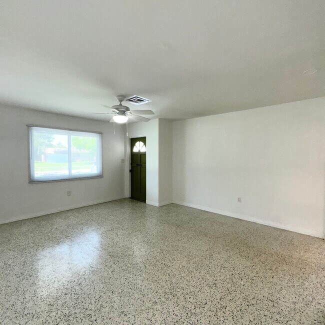 Building Photo - 2646 Cheryle Ln